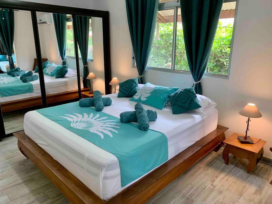 Villa Hoama Lodge Moorea Teavaro Exterior photo